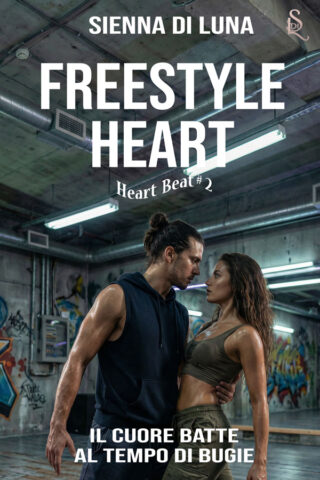Copertina Freestyle Heart. Ryan tiene Alexa per la vita in una sala prove urban. Dance Romance